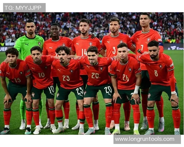 克罗斯引领足球新时代的战术革新与个人魅力的完美结合