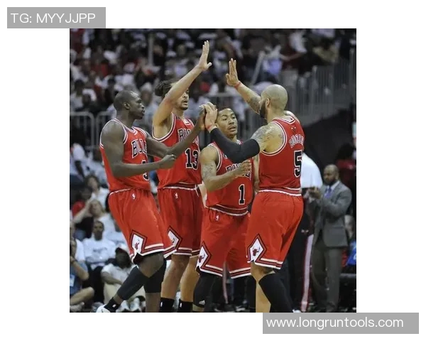 罗斯对决热火三巨头的巅峰对决与传奇时刻回顾