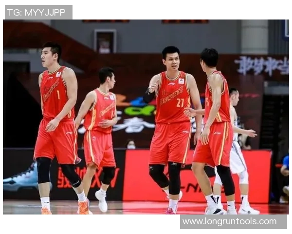 CBA山东队对阵八一队精彩视频回顾与赛后分析