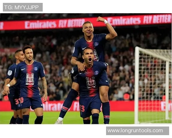 摩纳哥与巴黎圣日尔曼激战结果揭晓精彩瞬间回顾与分析