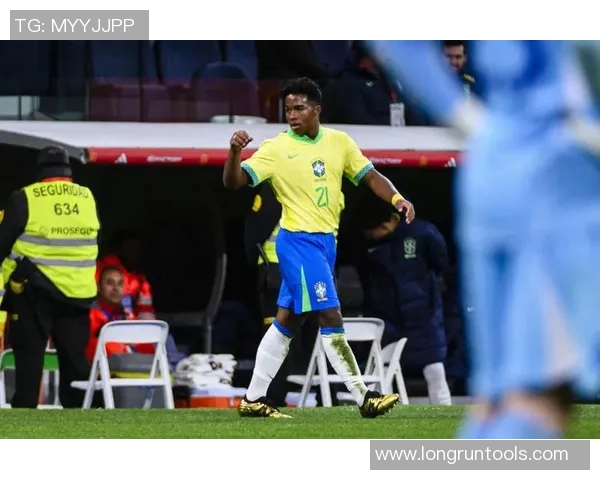 恩德里克：年轻天才的崛起与未来足球的无限可能性