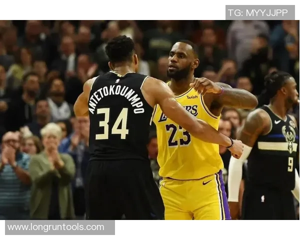 施罗德与科比的篮球对决解析：技术风格与比赛影响力的深度对比