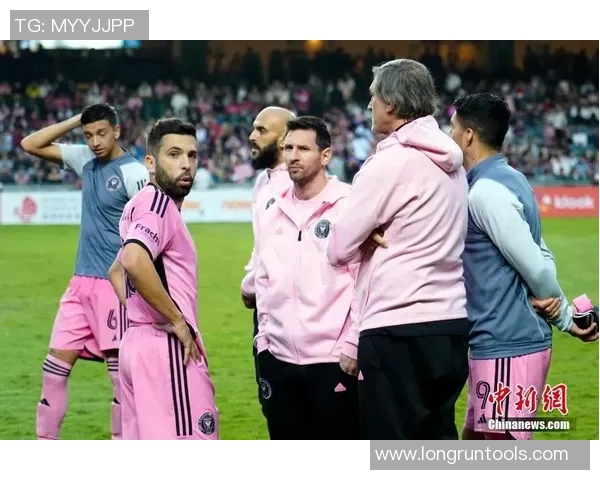 波兰与芬兰友谊赛精彩对决球迷期待激烈较量与精彩瞬间 波兰与芬兰友谊赛精彩对决球迷期待激烈较量与精彩瞬间