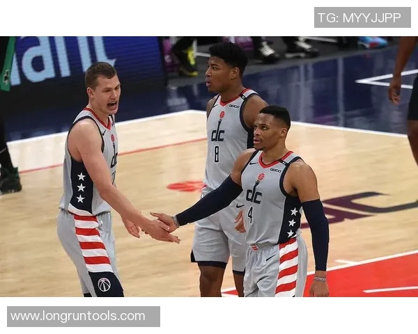 热火与开拓者今日对决谁能在激烈比赛中笑到最后 热火与开拓者今日对决谁能在激烈比赛中笑到最后