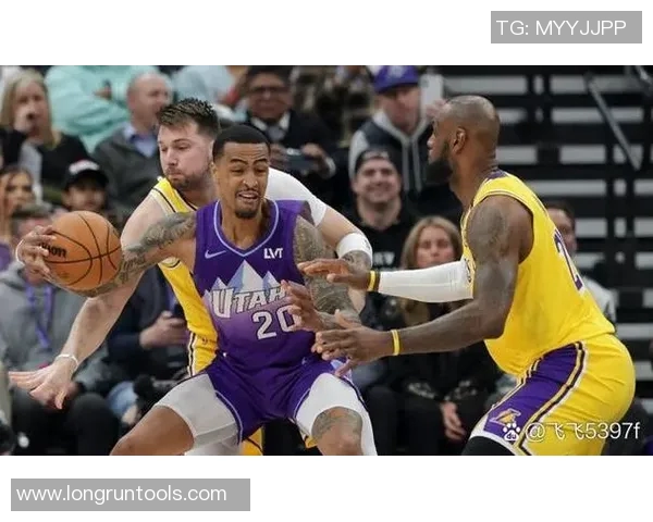 火箭与雷霆14-15赛季对决回顾：精彩瞬间与球队表现分析