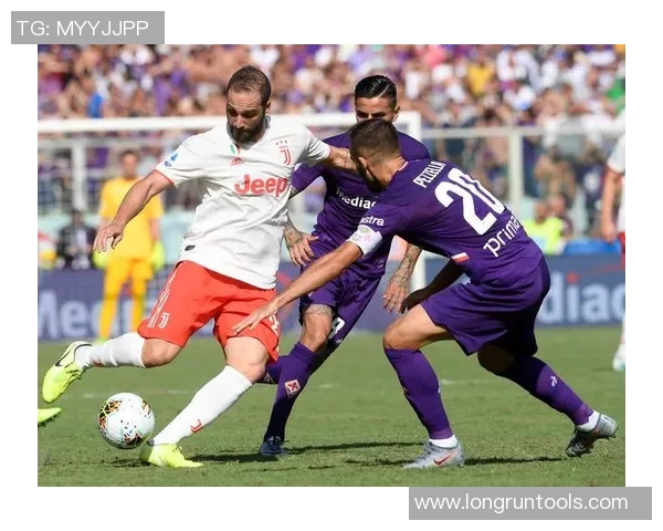 杜克大学与佛罗伦萨足球队的精彩对决分析与赛后点评