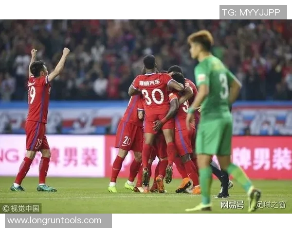 重庆斯威迎战天津泰达争夺中超积分榜关键战役的前瞻分析 重庆斯威迎战天津泰达争夺中超积分榜关键战役的前瞻分析