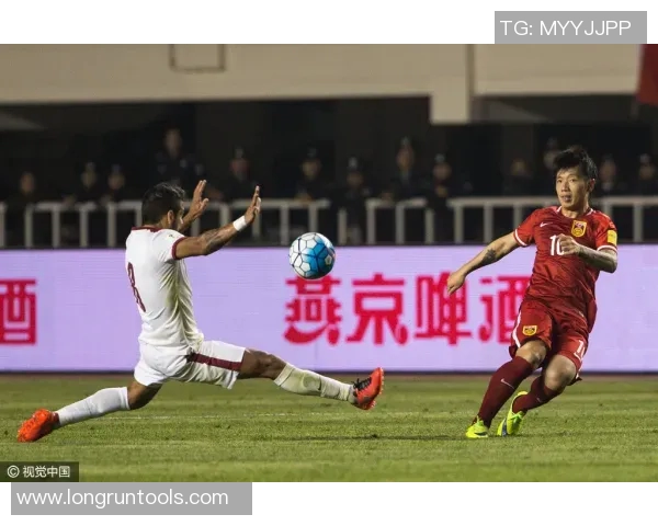 黄敏独家解析足球技巧与战术心得助你提升球场表现MBA