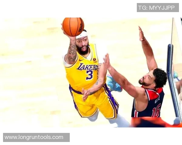 2019年湖人与篮网激战回顾：一场精彩的NBA对决与球星表现分析