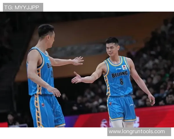 方硕在篮球赛场的崛起与挑战:从新星到领袖的成长之路 方硕在篮球赛场的崛起与挑战:从新星到领袖的成长之路