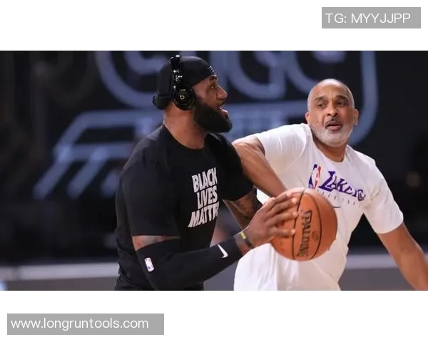 南京网球队与重庆网球队赛后复盘分析团队配合与战术执行的关键因素